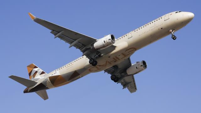 A6-AEE:Airbus A321:Etihad Airways